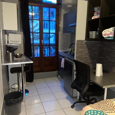 Emplacement Ideal : Studio Au Coeur De Dijon Disponible En Location Apartment Ngoại thất bức ảnh